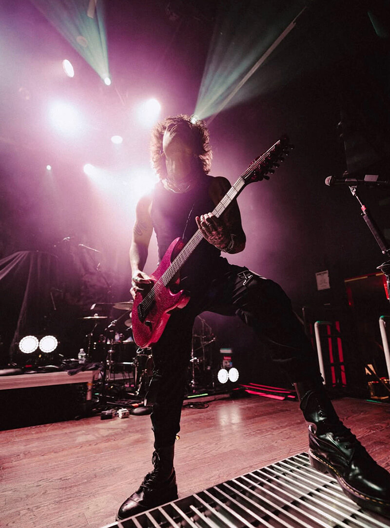 Niko Fox - Fishman Artist